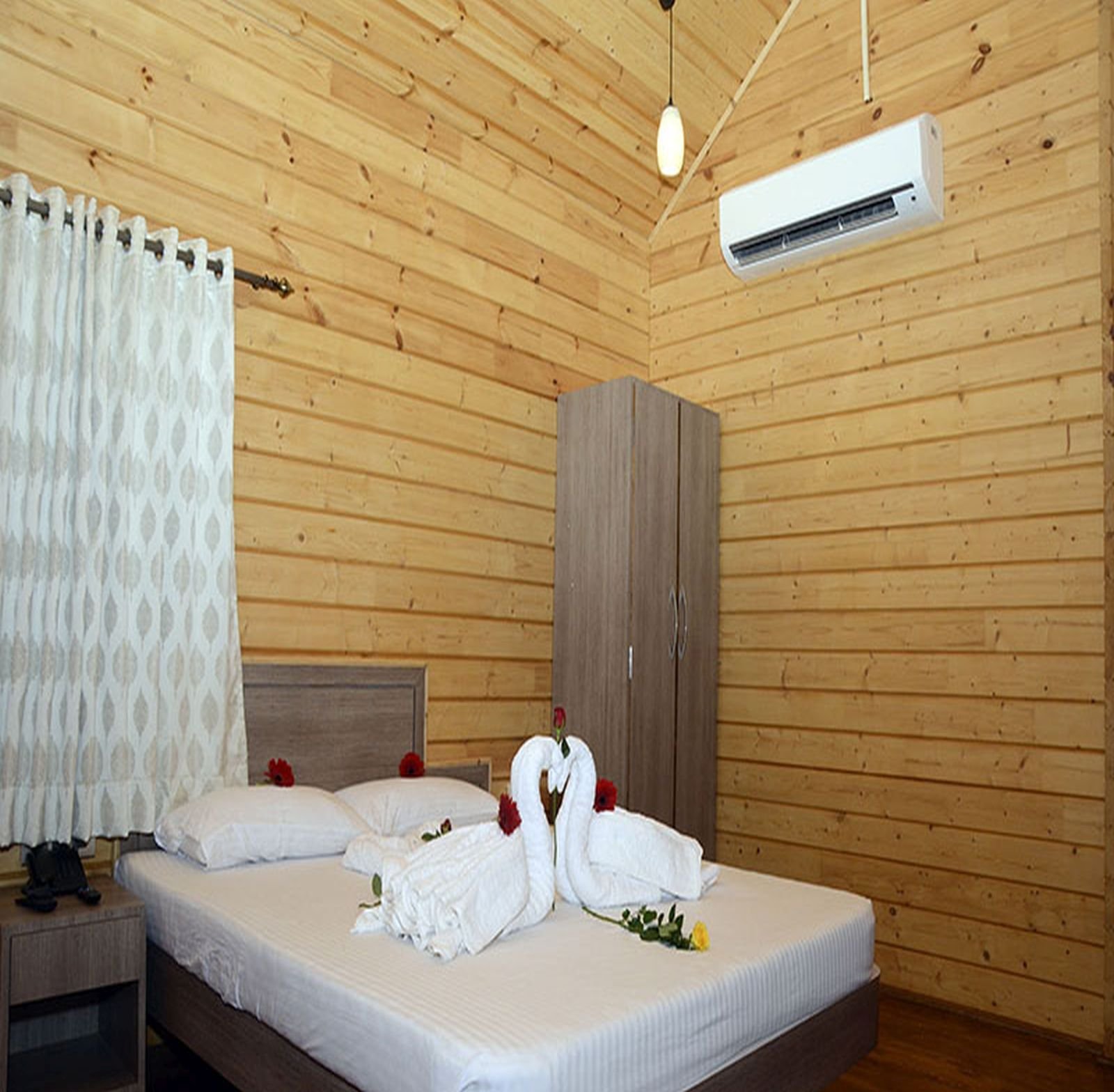 Sunbliss cottage 1600x1568 1