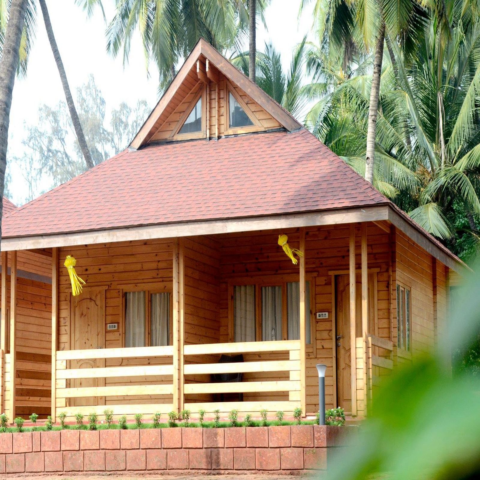 Sunbliss cottage single day view 1600x1600 1